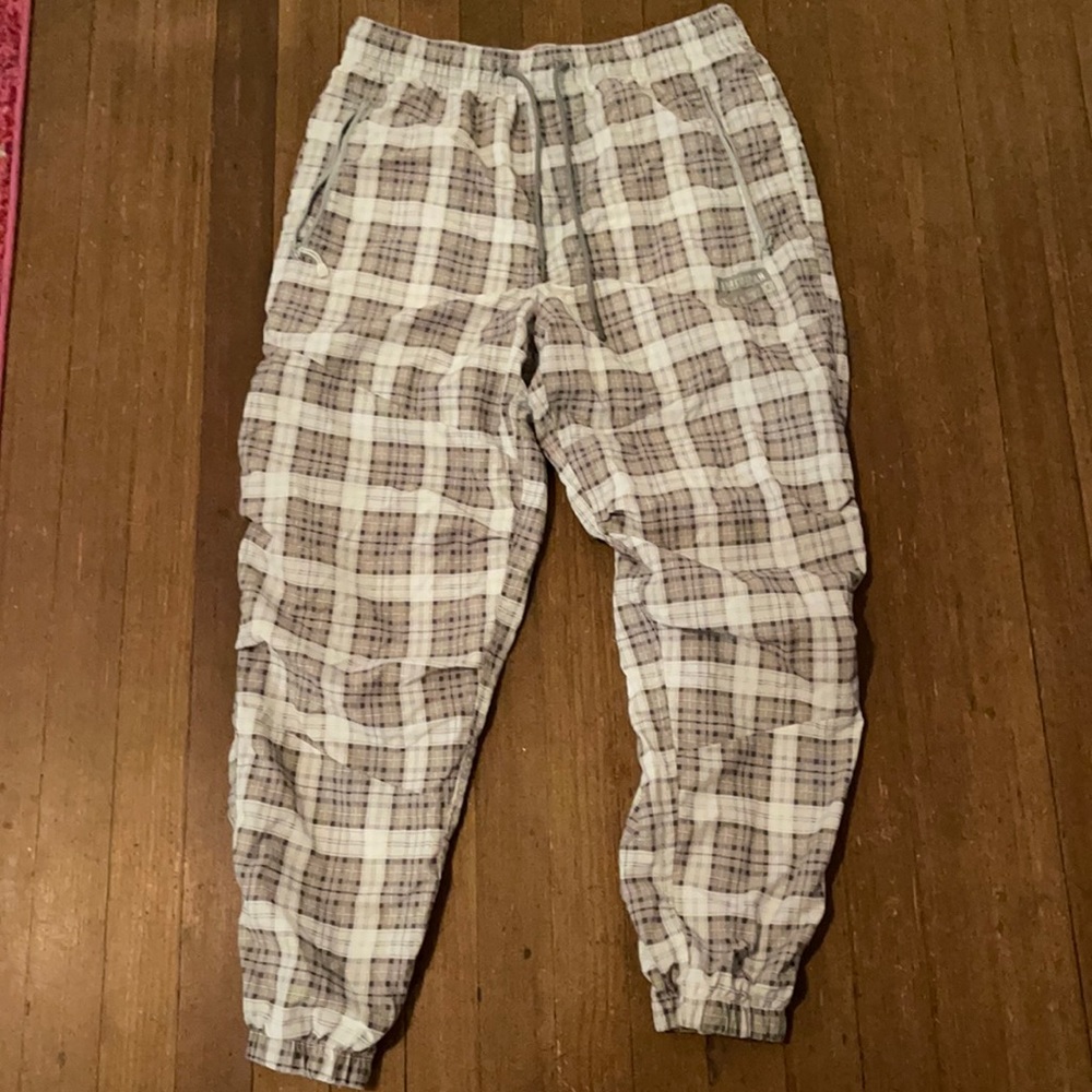 American Eagle joggers